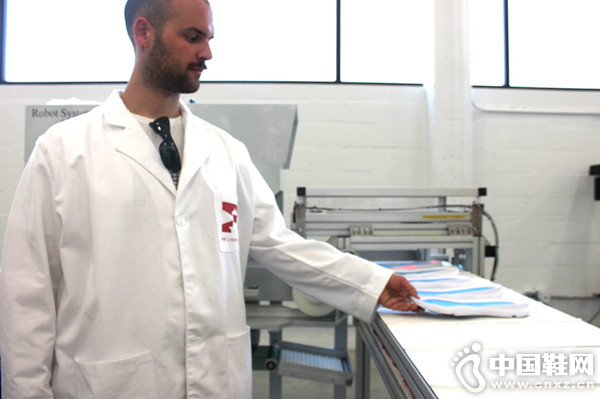 UA������û����������˶�Ь