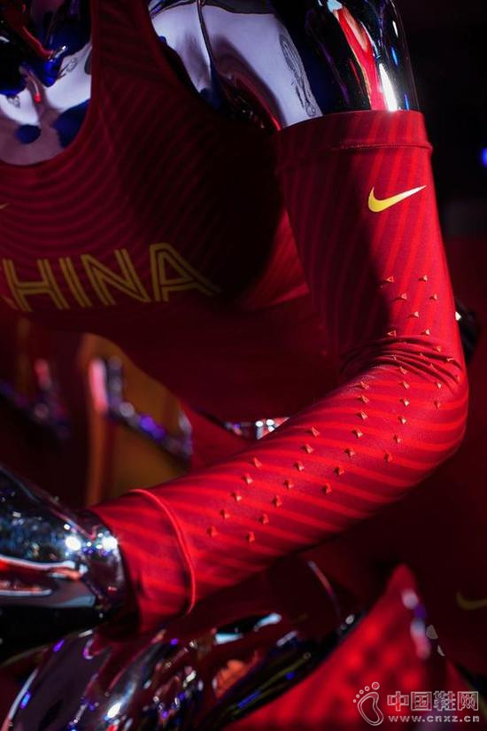 �Ϳ˷��������й��Ӷӷ��������¼���