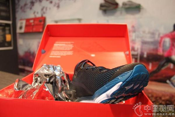 �������صĸ�������˶�Ь����ϮΪ�����ڶ���