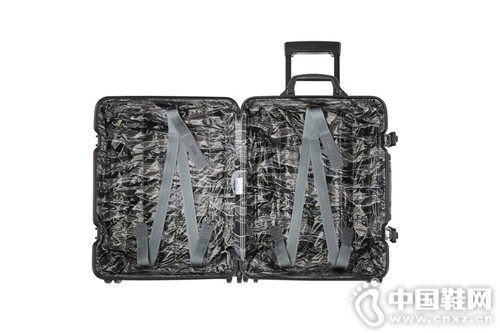 Moncler x Rimowa�����Ƴ�������ϵ��