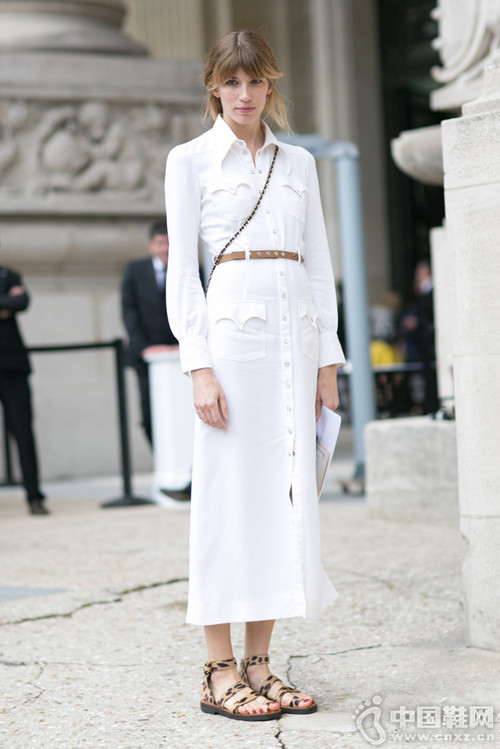 �������ճ����ƽ������Ь ʱ�������ʼ��