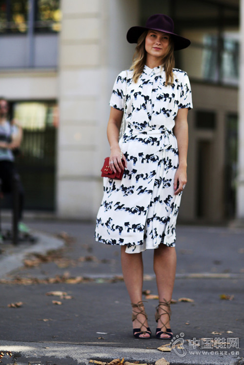 �������ճ����ƽ������Ь ʱ�������ʼ��