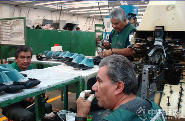 ��������Ь����ھ���ÿ˫24��Ԫ���й���4.4