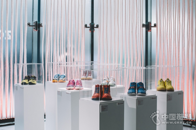 Nike 852 X KD չ����Ļ