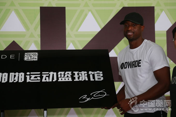 ����Τ���й���žž�˶���������ݽ�Ļ�