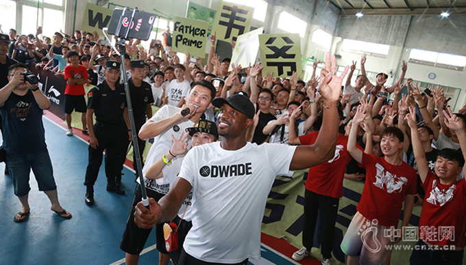 ����Τ���й���žž�˶���������ݽ�Ļ�