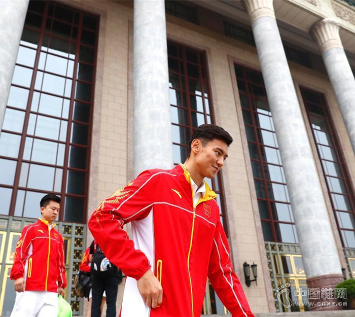 �й���Ӿ��Լ����������¯ �������������γ���