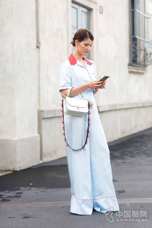 �����ġ���������ʱ�֣����ռ���紩��