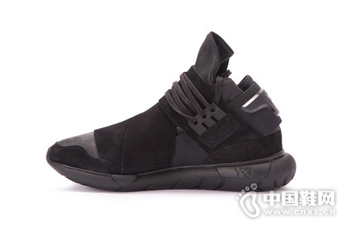 ������ʿ��Y-3 Qasa High �ݻ�Ƥ��汾