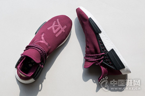 ���� Adidas Originals = PHARRELL WILLIAMS ���� Hu NMD ���Ѷ�ռ��ɫ
