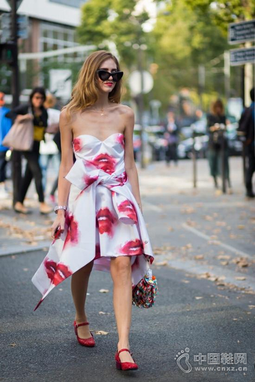 ������Ь�ٴλس� �����ĳ��˵Ĵ���ʾ��