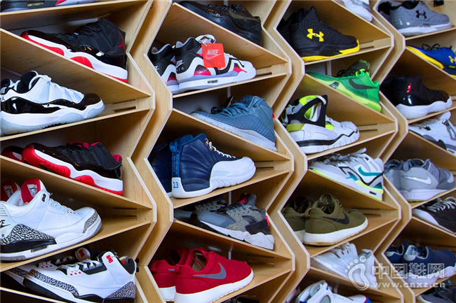 Ь�Աر�����Sole Stacks ��Ь�洢ϵͳ