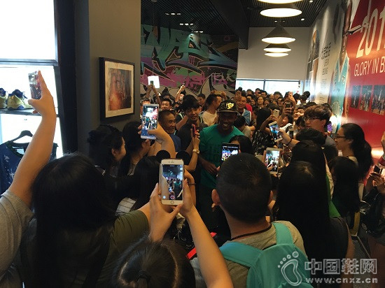 ��������Ьǩ�ۻ���ֳ�