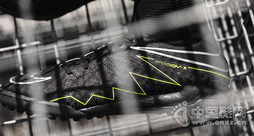 Pitch Dark FootballX��ɫС��ϵ��