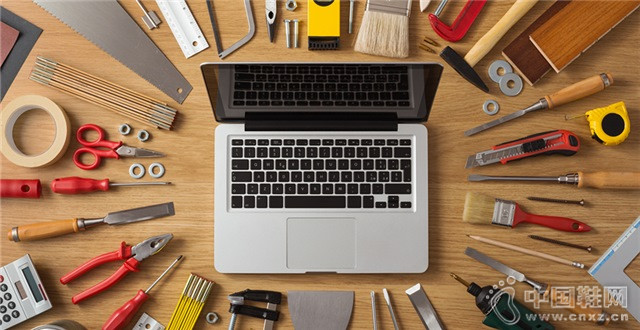 ������16����ѵ�FacebookӪ������