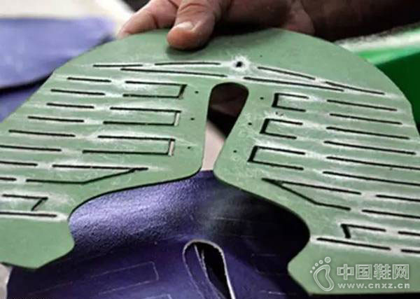 �����Ʒ��130������ֹ���Ь���䣡