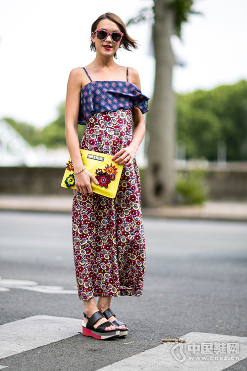 �þ����֮����Ϊ����䱾����ʱ�ֵ�LOOK