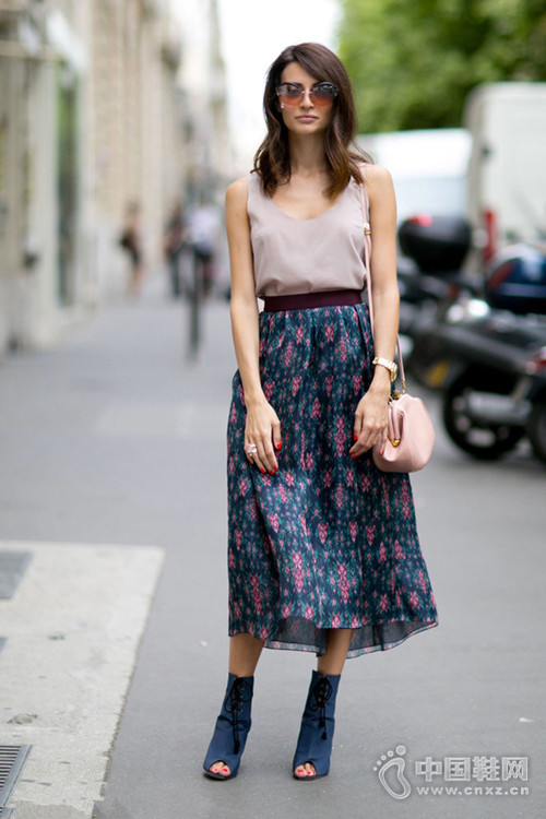 �þ����֮����Ϊ����䱾����ʱ�ֵ�LOOK