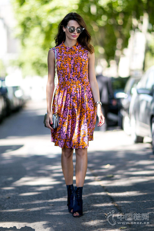 �þ����֮����Ϊ����䱾����ʱ�ֵ�LOOK