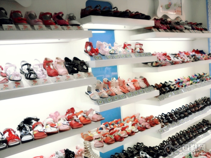 ���ݴ����ƽ�ͯЬ�����������ϰѱ�׼