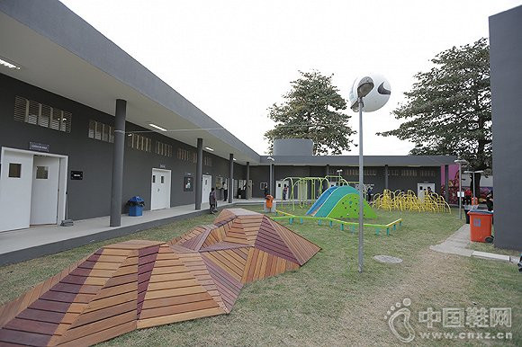 ������������ʩ�Ĺ㳡����