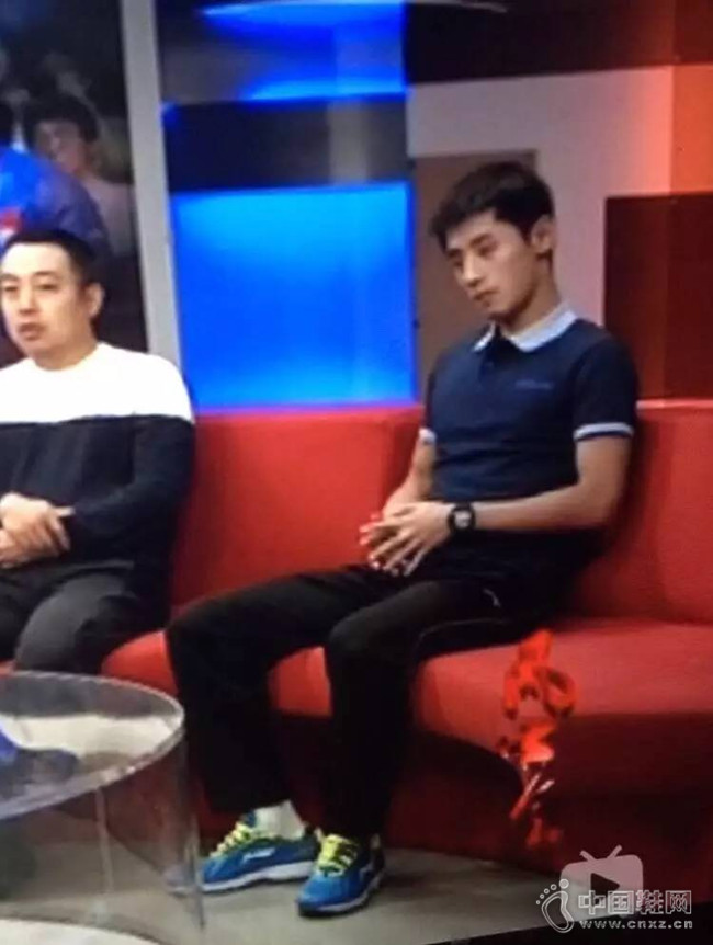 �ż̿������˫Ь�����ж���