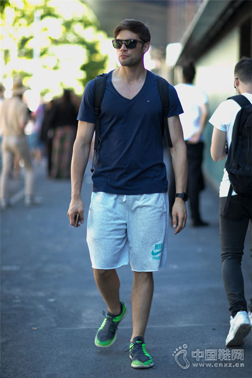 ���˿� 6���Ը������ݵĴ�T�����ܹ����ղأ�