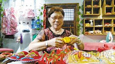 ��ͷЬ�����˷�����