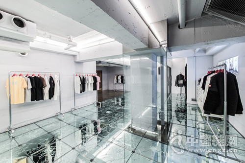 C.E ��������ɽ�콢��