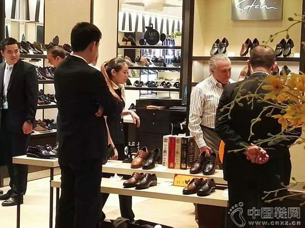 ������ͳ���̳�