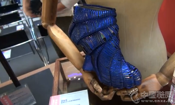 Ůװʱ��𽱵��� ŷ��ҵ ��Ʒ