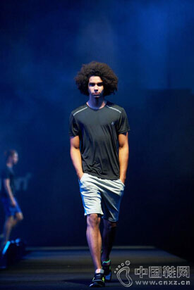 ��ͳ����Ь