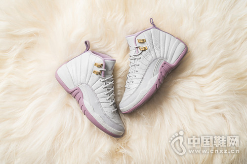 Ů��ר����Air Jordan 12 Retro ȫ����ɫ��ơ�Plum Fog��