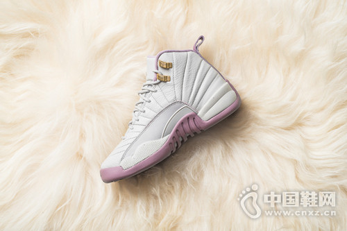 Ů��ר����Air Jordan 12 Retro ȫ����ɫ��ơ�Plum Fog��