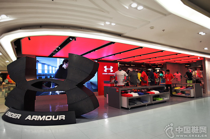 ������ר����