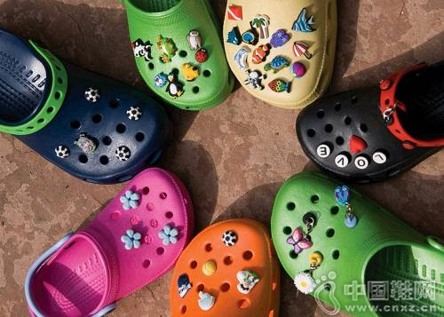 ����۶���Ь