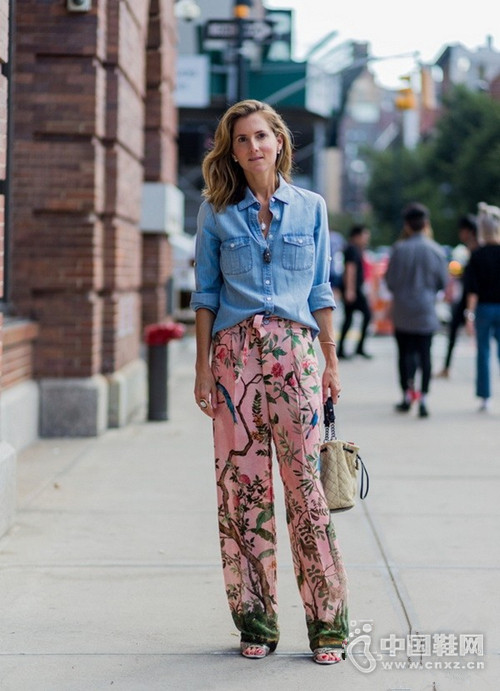 ŦԼʱװ�ܳ�����Ŀ��ƴ�����ͷ�