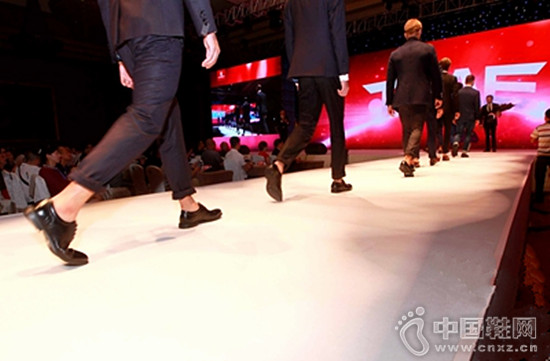 �����������Ƶꡱ ЬƷ�ɹ�ģ�����Զ���