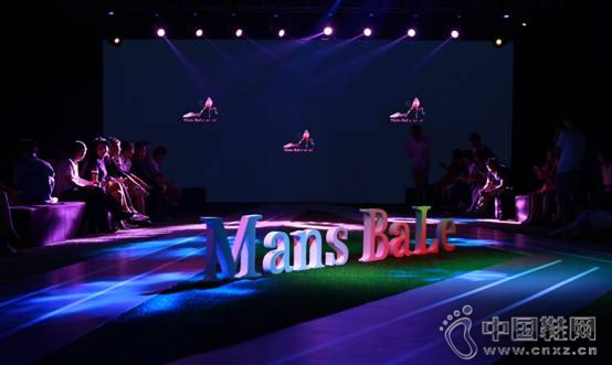 ��˹����ŮЬ2016�ﶬ��Ʒ������