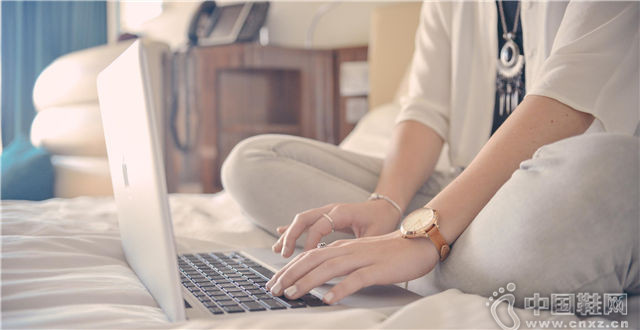 �¼��µ����г����չ����ƽ̨������������