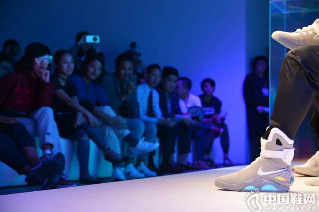 �׶�Nike Mag�����������810,000��Ԫ�ɽ�