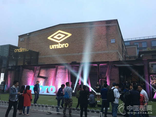 umbro���ػ��й� ��������������