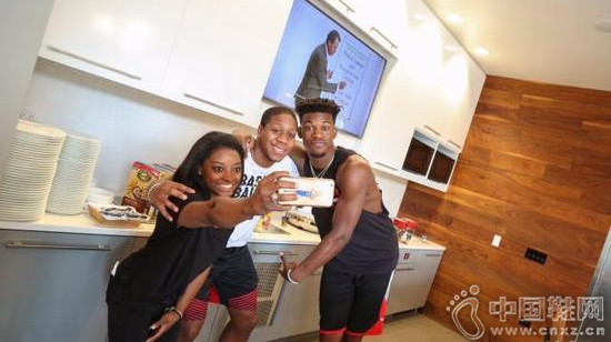 ���ɡ��ݶ�˹