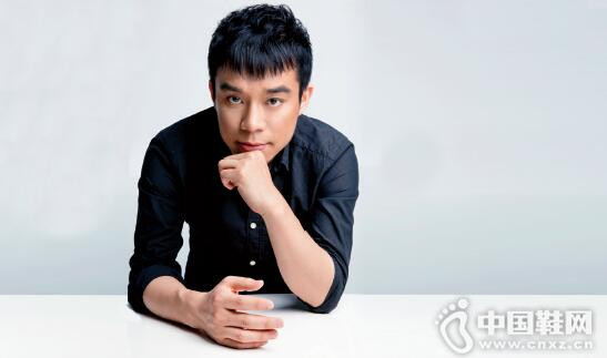 ��������ʼ�˼�CEO������