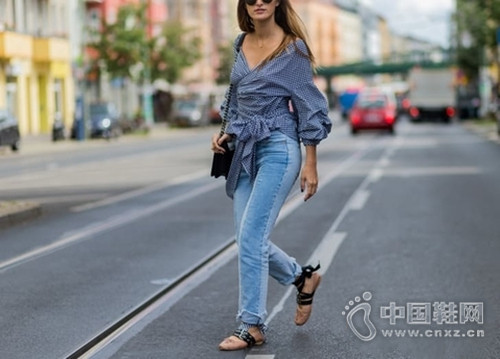 9�����ﵤ�����µ���������