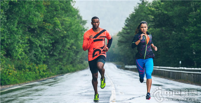 �й��˶�Ь���г������ٻ򽫳��ݳ�