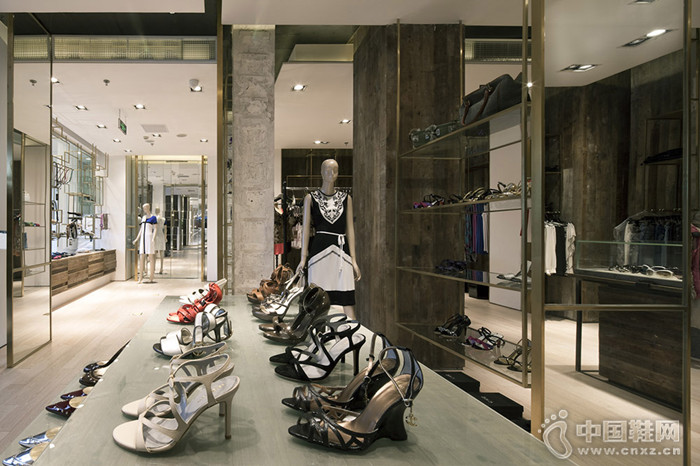 �������������η�չ�����ֵ�����ƾ�