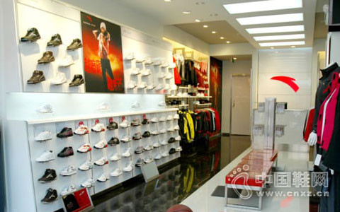 �����߷����� �����˶�Ʒ�Ƹ������г�