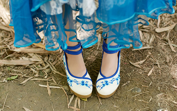 ����������