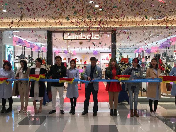 ����ū����